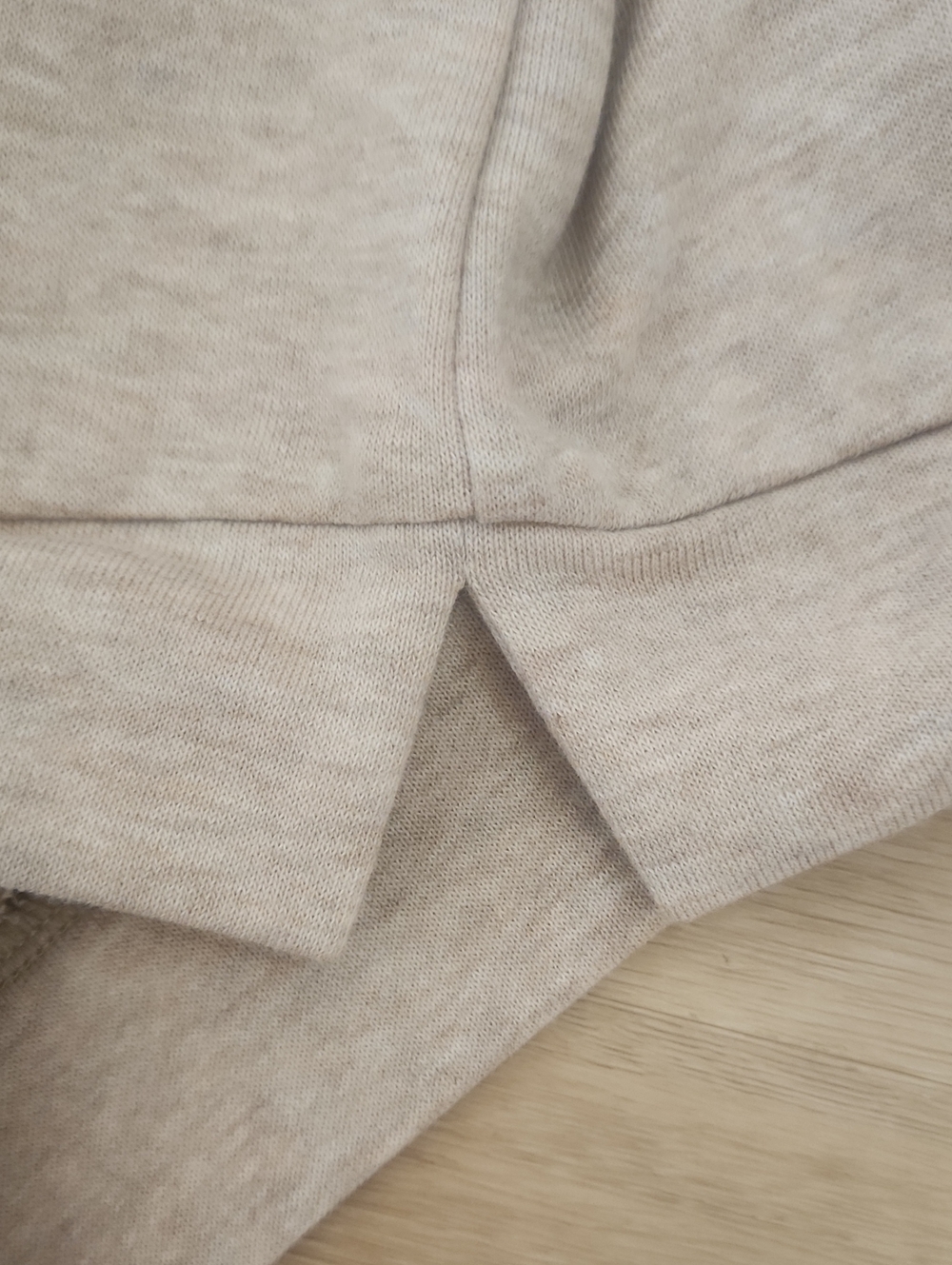 Evereve Ruffle Sleeve Top - Picture 4 of 5
